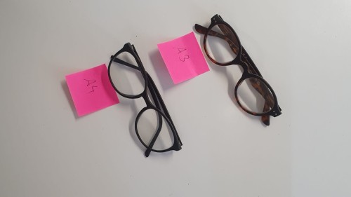 A3/A4_Zwei Brillen