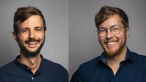 Philip und Thomas lächeln in die Kamera