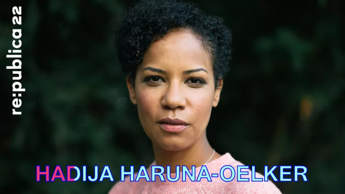 Porträtfoto von #rp22-Sprecherin Hadija Haruna-Oelker