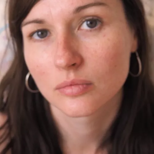 Photograph of Lauren Moffatt