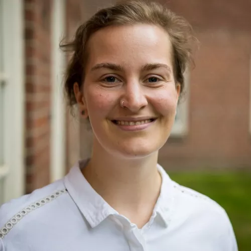 Portraitfoto von Helena Häußler