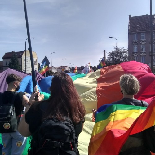 Regenbogen Flagge auf Pride Parade