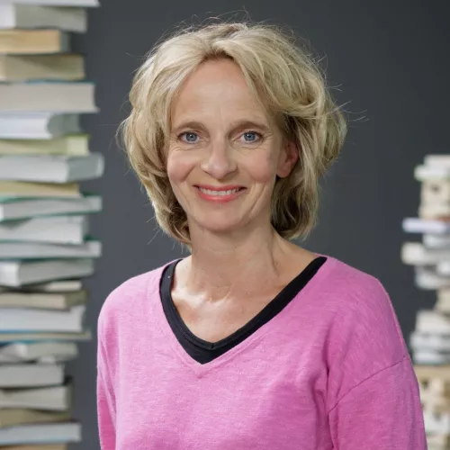 Katharina Mahrenholtz, Host von eat.READ.sleep.