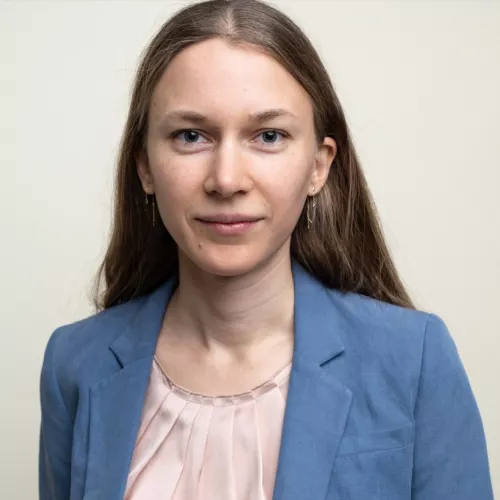 Portrait of Lynn Kaack