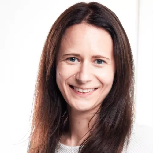 Dr. Svenja Schlögl
