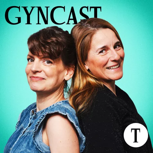 Esther Kogelboom und Mandy Mangler stehen Rücken an Rücken vor einem neutralen Hintergrund. Oben Links steht der Schriftzug Gyncast