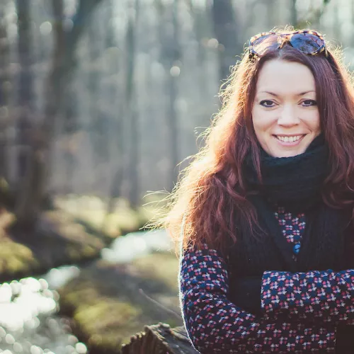 Dieses Foto zeigt die Schriftstellerin Zoe Beck