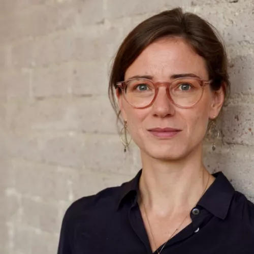 Portraitfoto Caroline Surmann