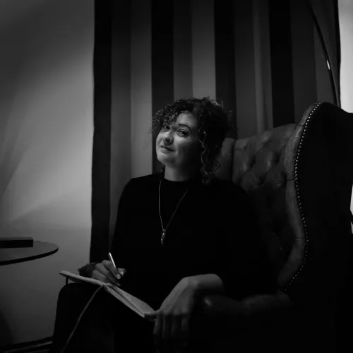 A photo of Arikia Millikan taken by Sascha Jung